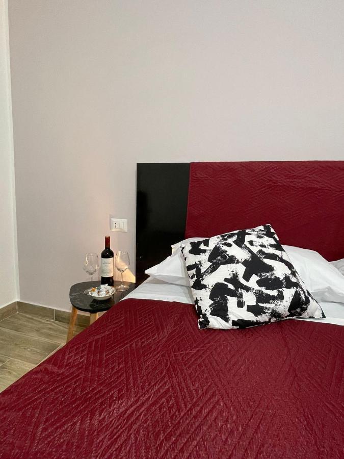 A Bone Guest House Катанія Екстер'єр фото