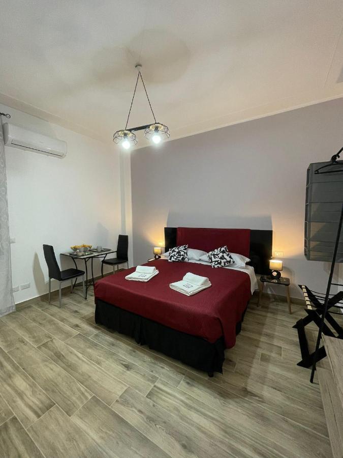 A Bone Guest House Катанія Екстер'єр фото
