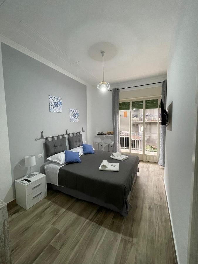 A Bone Guest House Катанія Екстер'єр фото