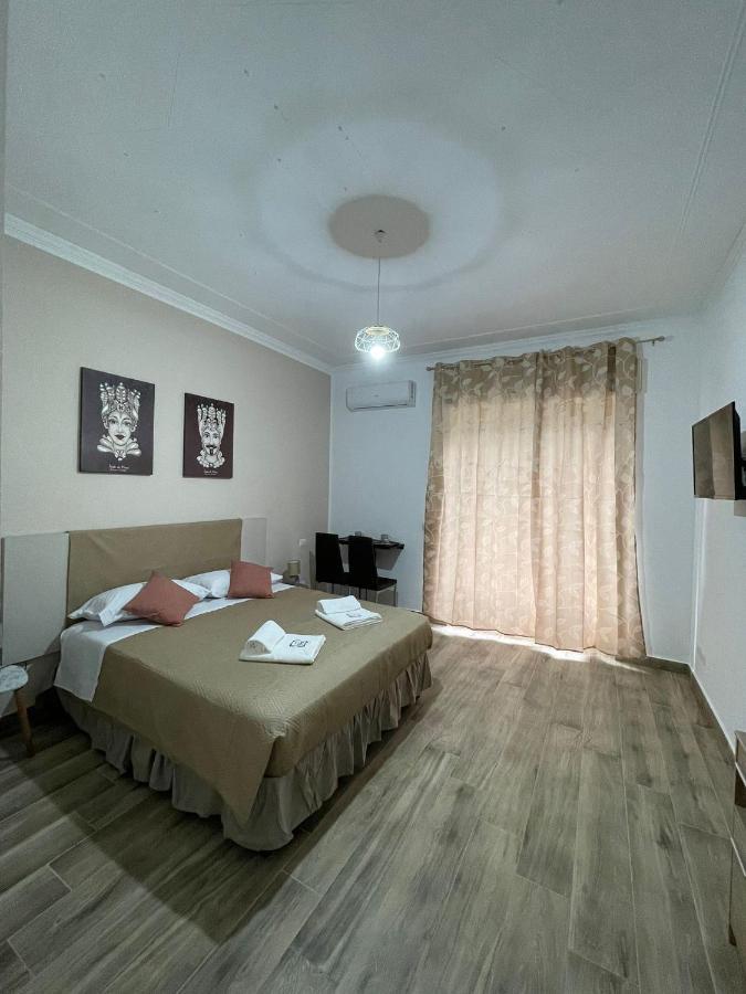 A Bone Guest House Катанія Екстер'єр фото