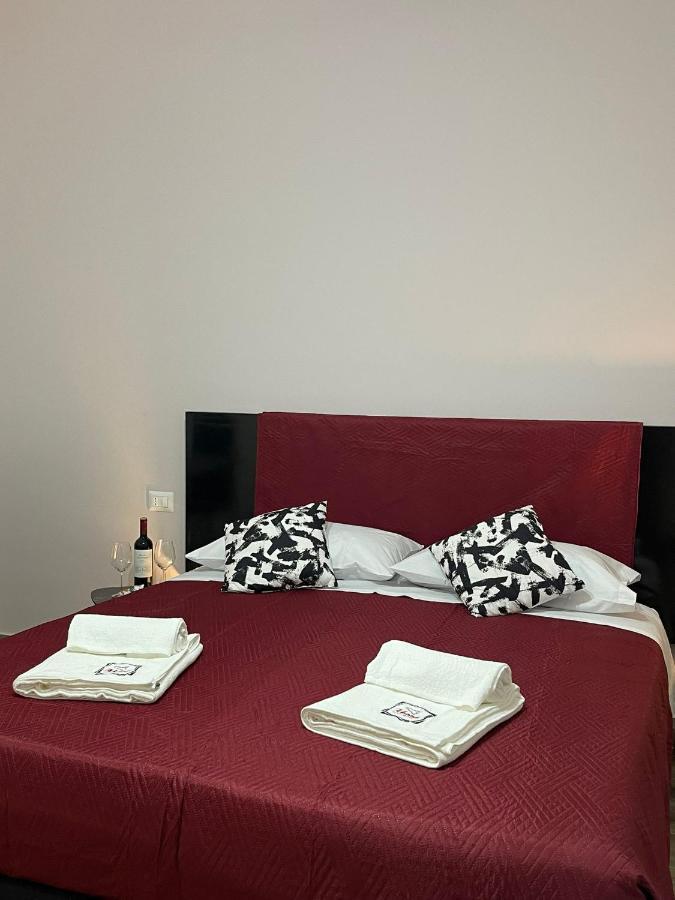A Bone Guest House Катанія Екстер'єр фото